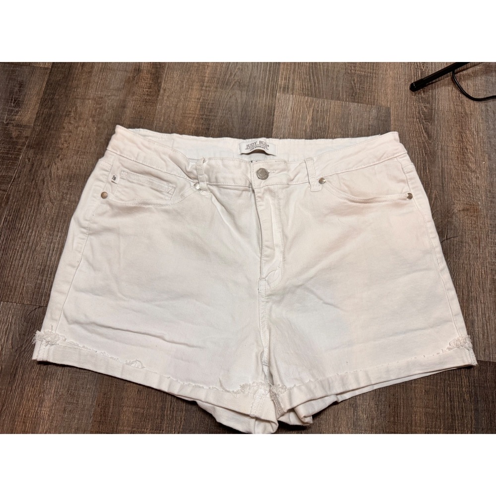 Judy Blue Off-White High Rise Denim Shorts